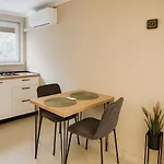 Aparthotel Arena 7-17