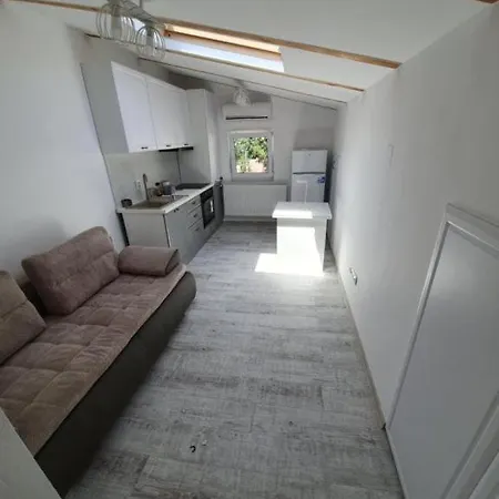 Aparthotel 7-17 Arena