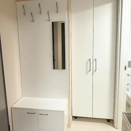 Ξενοδοχείο με διαμερίσματα Arena 7-17 4*