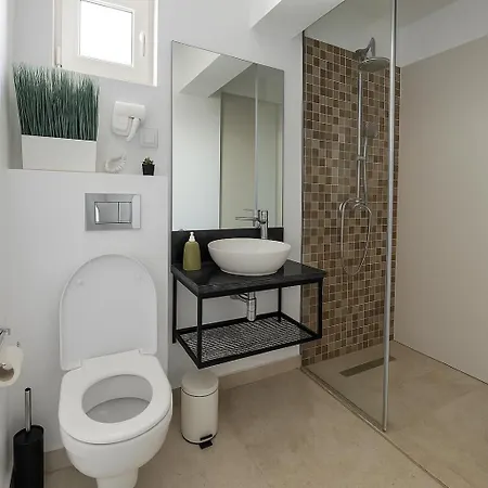 Apartments 7-17 Arena Central Suites Hotel de apartamente 4*