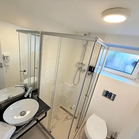 Hotel de apartamente Apartments 7-17 Arena Central Suites 4*
