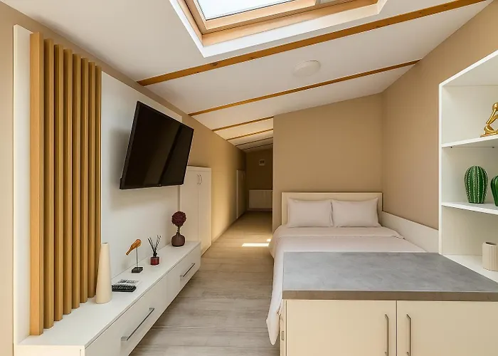 Arena 7-17 Apartahotel