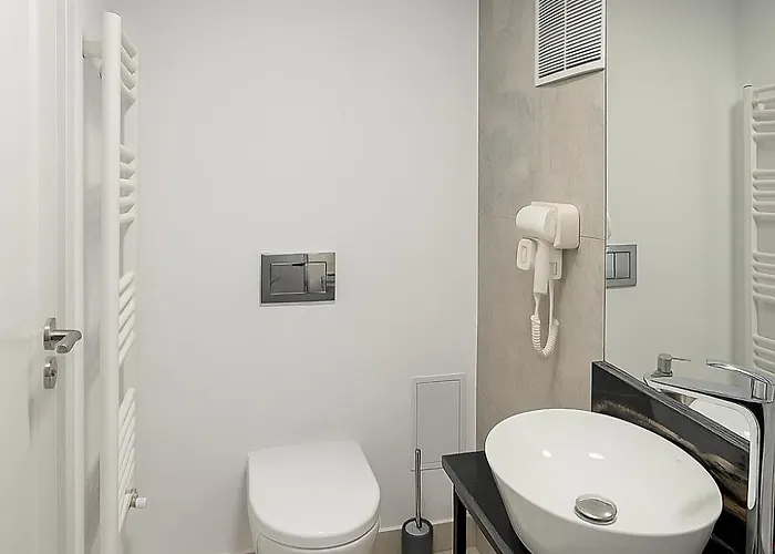 Arena 7-17 Apartahotel