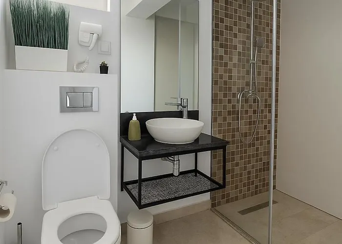 Arena 7-17 Apartahotel 4*