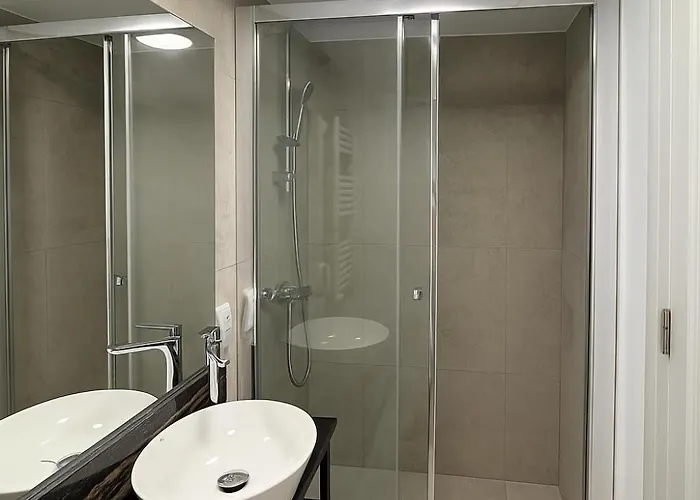 Appart hôtel Arena 7-17 4*