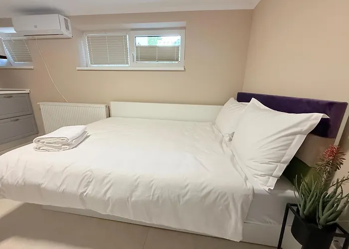 Arena 7-17 Apartahotel 4*